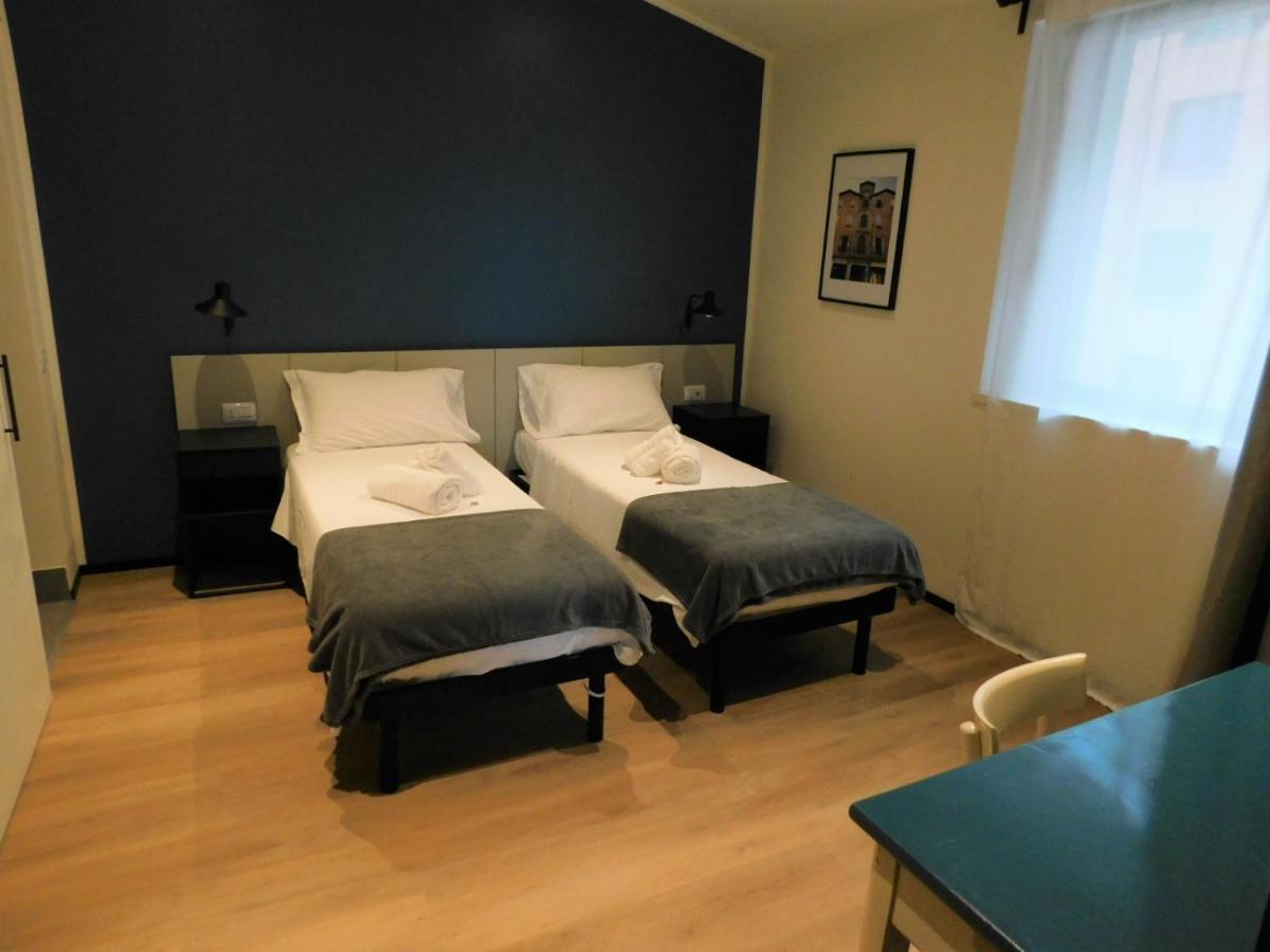 Piumaviola Beds & Apartments 파르마 외부 사진